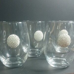 Queen Elegant Clear Glasses with Silver Accents With Nice Details